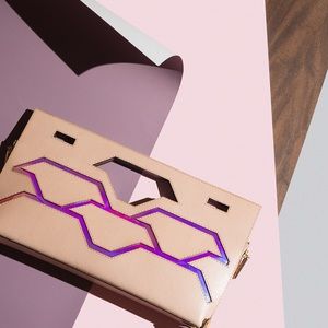 N.O.N.MEMBER PRISMA CLUTCH